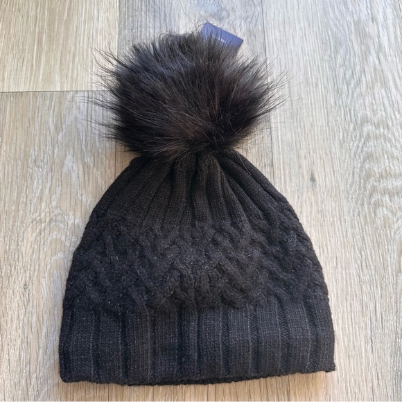 Rossignol Judy Beanie. Black with hint of sparkle. - Picture 3 of 3